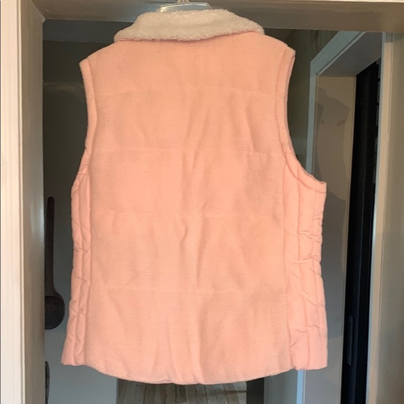 Calvin Klein Pink Vest with White Fur Collar - Picture 4 of 6